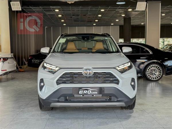 Toyota for sale in Iraq